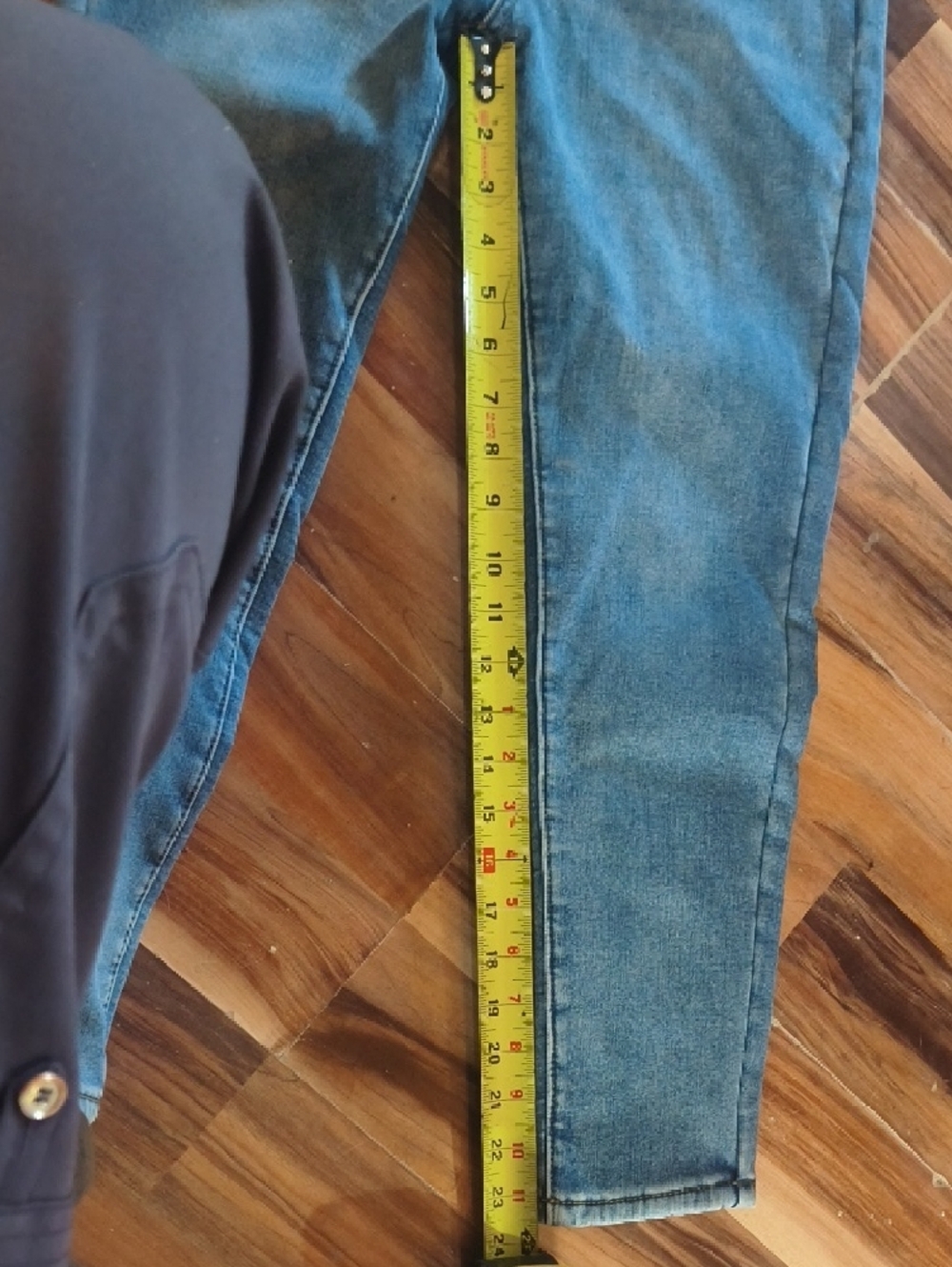 Women's Cropped Skinny Sherpa-Lined Jeans - Blue Jeans (Petite 27) - Picture 11 of 13